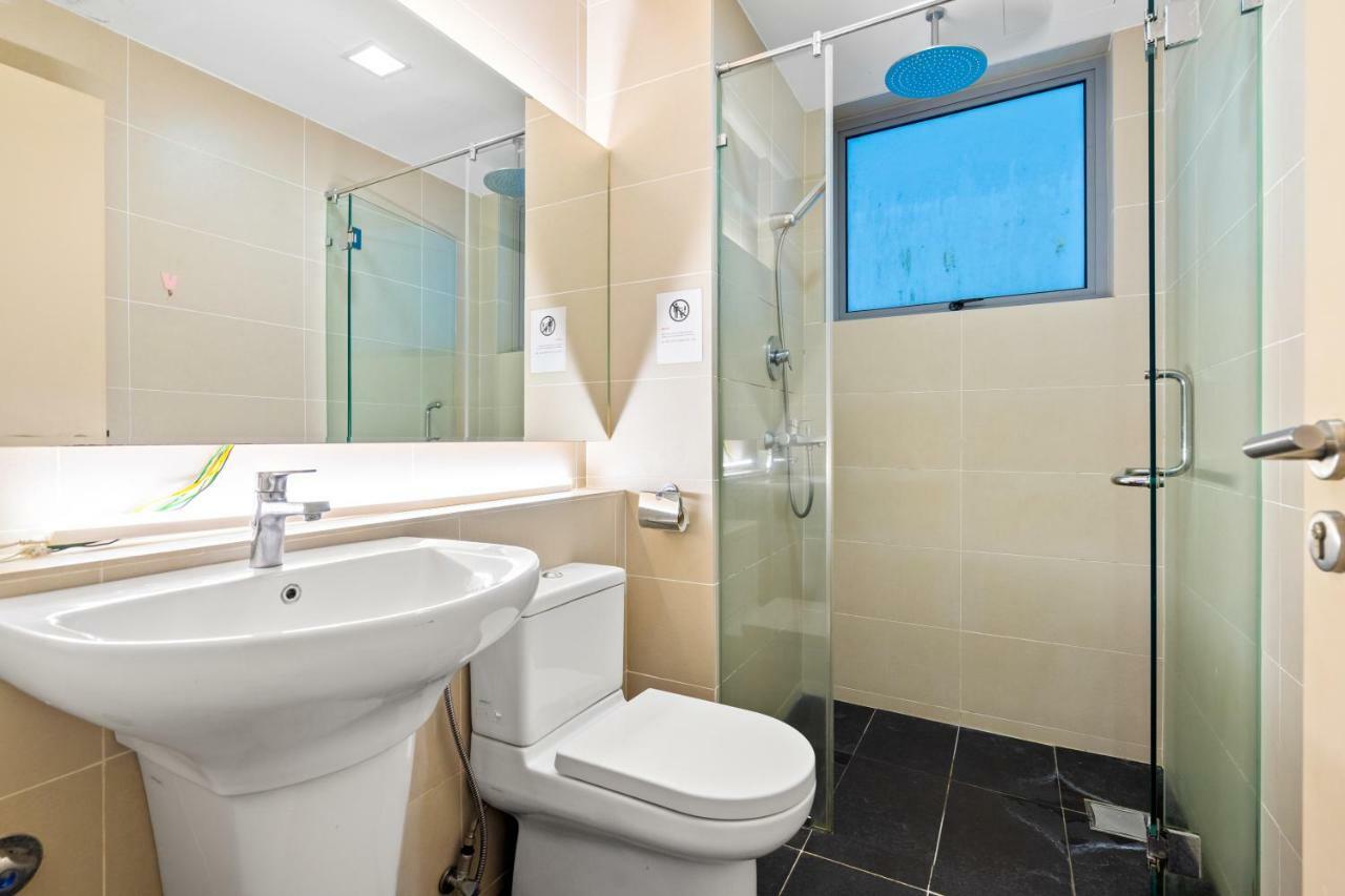 Apartment Shower
